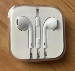 新品未使用　Apple EarPods ホワイト ケース付き