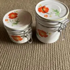 昭和レトロ　密閉容器　ビンテージ　２つ　花柄