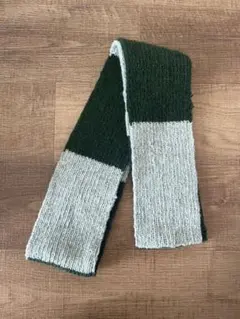 マフラー　ストール　ハンドメイド　手編み　フリーサイズ　グリーン　バイカラー