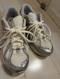 New Balance スニーカー U1906RRG