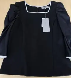 【新品タグつき】ジャスグリッティー　カットソーのサムネイル