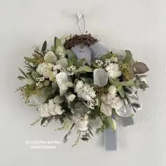 ミモザの蕾とユーカリのミニハーフリース①