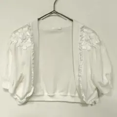 COTOO コトゥー　ニットボレロ　Mサイズ　花モチーフ　フリル　フェミニンのサムネイル
