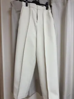エストネーションCOLUMNパラシュートパンツ アイボリー 裾絞りデザイン