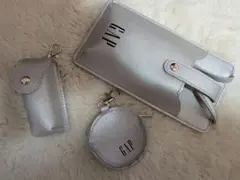 GAP ミニポーチつき スマホショルダーバッグ
