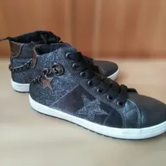 【美品】星モチーフ ハイカットスニーカー グリッター チェーン付　23センチ位