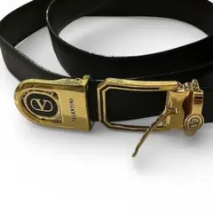 VALENTINO ブラックレザーベルト