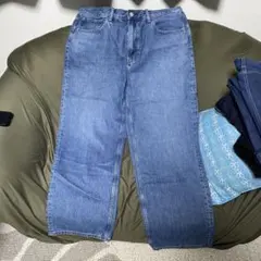 UNIQLO ワイドストレートジーンズ