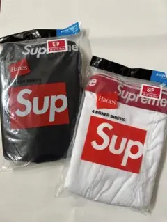 Supreme ボクサーパンツ2枚セット 黒、白各1枚Sサイズのサムネイル
