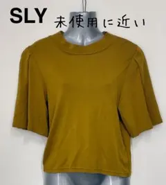 【未使用に近い】SLYスライ袖タックデザイントップス⭐︎マスタードイエローのサムネイル