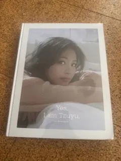TWICE Yes, I am Tzuyu. 写真集