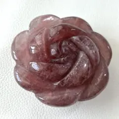 大粒ローズクォーツ薔薇カービング（ハンドメイド素材・通し穴あり