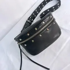 M.U.L145 ラウンドボディーバッグ ブラック クロコダイル型押し 男女 