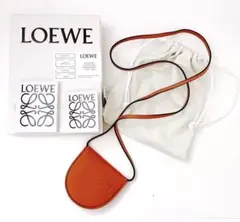 【新品未使用】LOEWE ミニヒールポーチショルダー アナグラム　カーフレザーのサムネイル