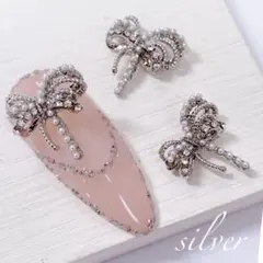 ネイルパーツ　結びリボン　シルバー　パール　クリスタルストーンジュエリー