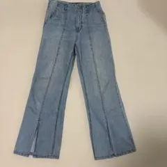 PAGEBOY　ライトブルー　センタープレス　フレアデニムパンツ