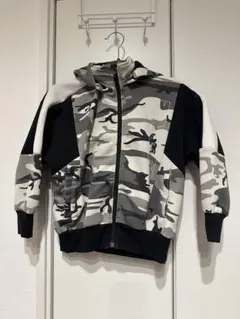 迷彩柄 WAVE ロゴ フード付きパーカー