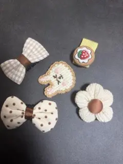 ヘアクリップ 5個セット リボンと花デザイン