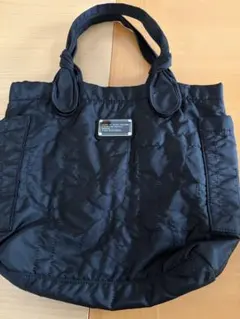 MARC BY MARC JACOBS キルティング トートバッグ ブラックのサムネイル