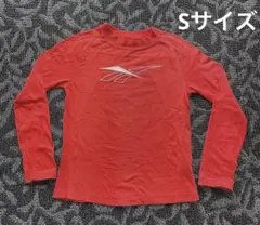 リーボック　長袖 トレーニングトップス　Reebok刺繍ロゴ　 Sサイズ　レッド