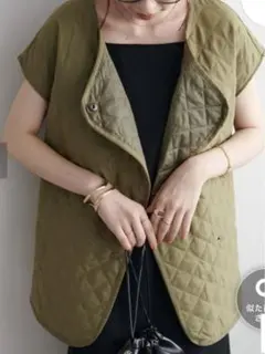 ディスコート　キルティングベスト　カーキ　コート　ジレ　ベスト　ジャケット