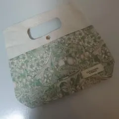 L'OCCITANE ポーチ