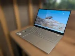 ASUS Chromebook Core i3 8GB 128GB 美品のサムネイル