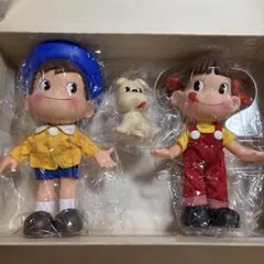 新品＊ 不二家 ペコちゃん 75周年記念版 首振り人形 - メルカリ