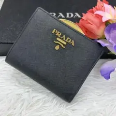 希少✨️プラダ 二つ折り財布 サフィアーノ レザー ゴールド金具 がま口 黒