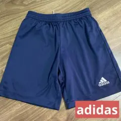 adidas ネイビー ハーフパンツ 140