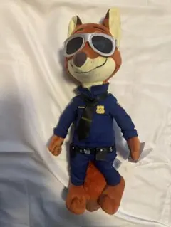 ズートピア　ニック　警察官　ぬいぐるみ