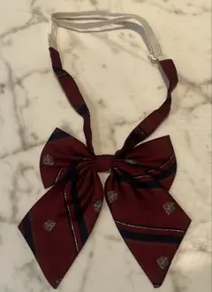 制服 リボン 赤