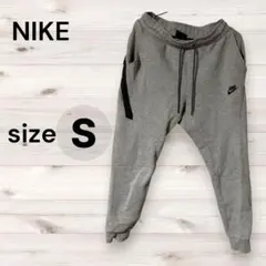 NIKE テックフリース　ジョガーパンツ