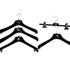 シャネルハンガー5本 Chanel ハンガー 5本セット - メルカリ