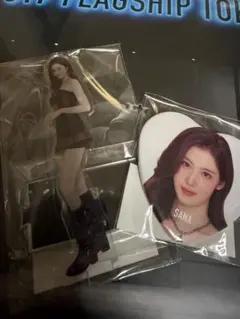 twice JYP FLAGSHIP TOKYO アクスタ　缶バッチ　　 サナ