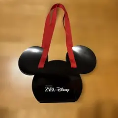 Item thumbnail for item fe70b15e-d2d8-4986-816d-7fc05ec0a7d0