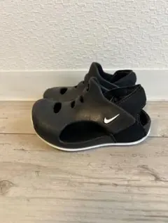 Nike ブラック ベビーサンダル　13㎝