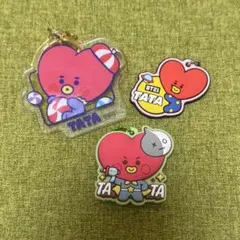 BT21 TATA タタ キーホルダー