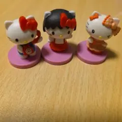 ハローキティ フィギュア 3体セット 平成風 - メルカリ