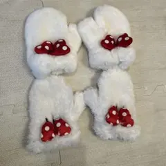 ディズニーランド　限定　ミニーちゃん　モコモコ　手袋　お揃い　2つセット