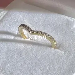 Avaron K18 V字 ハーフエタニティ ピンキーリング