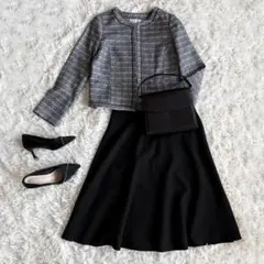 ノーカラーツイードジャケット　フレアスカート　セットアップ　スーツ