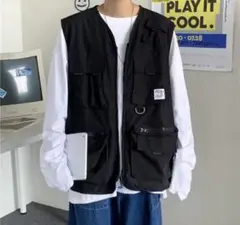 ベスト （ユニセックス）黒 【アウター、ポケット】新品未使用