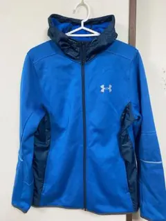 Under Armour（アンダーアーマー）フード付きアウターパーカー