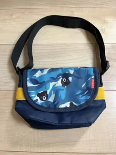 Item thumbnail for item 9a4f2be3-cf36-4d93-adc6-1ecfd1061e72