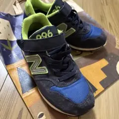 New Balance 996 キッズスニーカー ネイビー/ブルー/グリーン