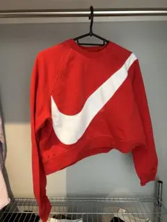 Nike レッド クロップド スウェット