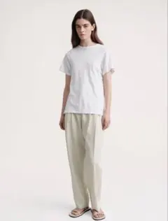 【Toteme　トーテム】Espera tee トップス　Tシャツ　ホワイトのサムネイル