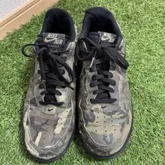 Nike Air Force 1 カモフラージュ スニーカー