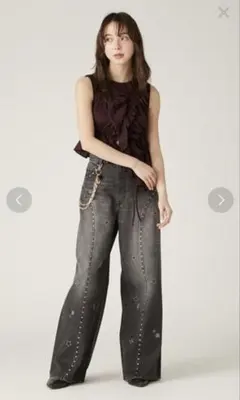 lily brown ビジュースタッズワイドデニムパンツ　ブラック